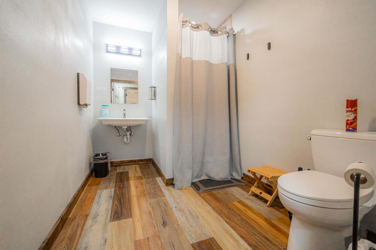 Pintler'S Portal Hostel アナコンダ エクステリア 写真