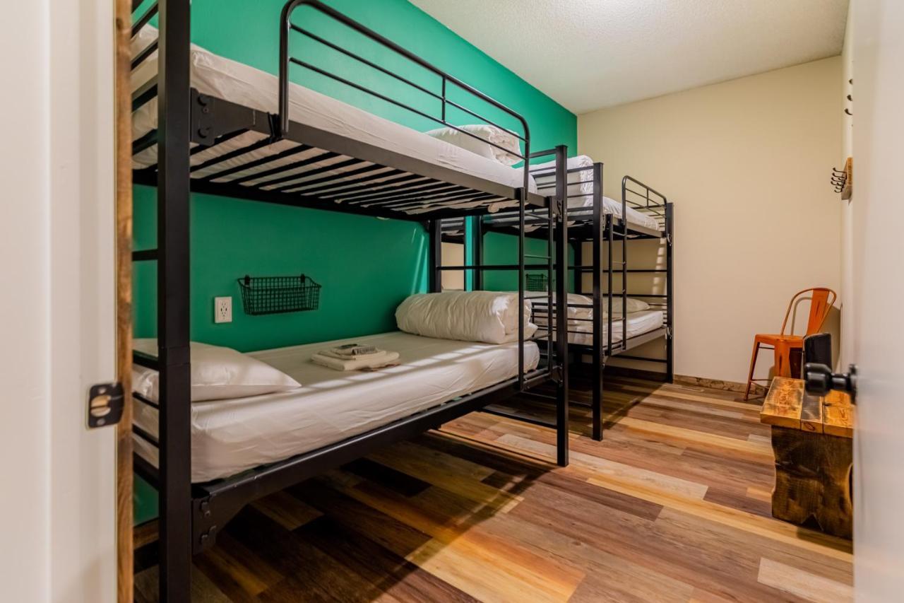 Pintler'S Portal Hostel アナコンダ エクステリア 写真