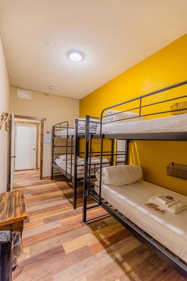 Pintler'S Portal Hostel アナコンダ エクステリア 写真