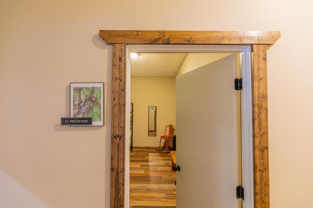 Pintler'S Portal Hostel アナコンダ エクステリア 写真