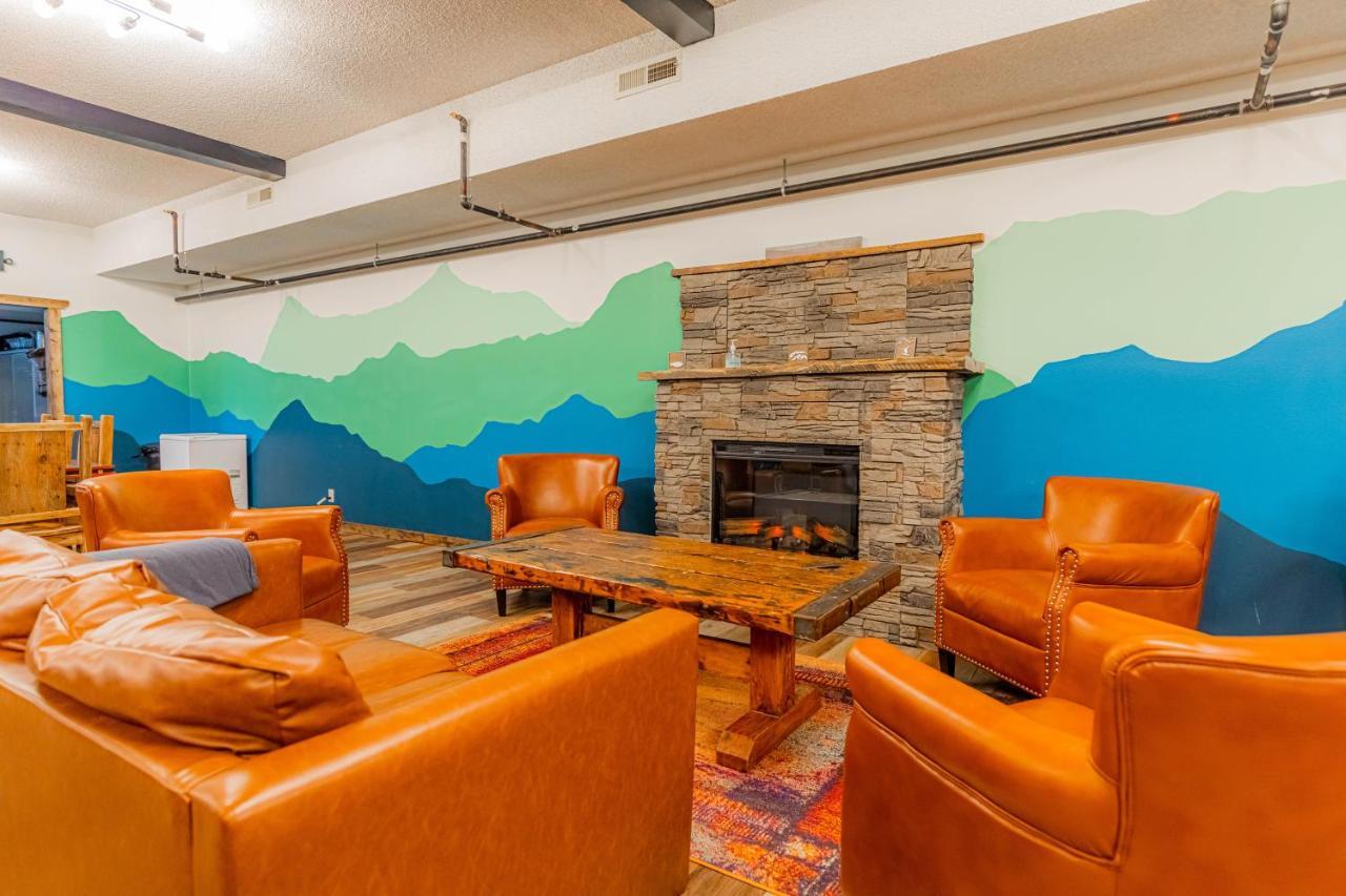 Pintler'S Portal Hostel アナコンダ エクステリア 写真