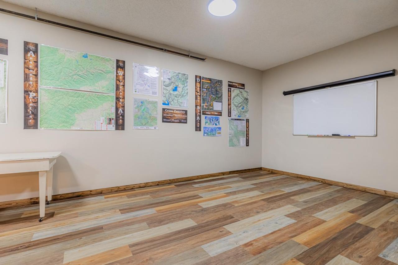 Pintler'S Portal Hostel アナコンダ エクステリア 写真