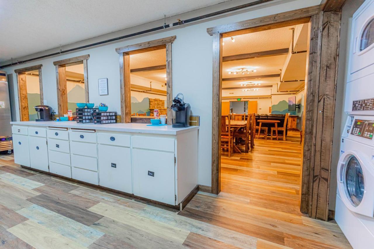 Pintler'S Portal Hostel アナコンダ エクステリア 写真