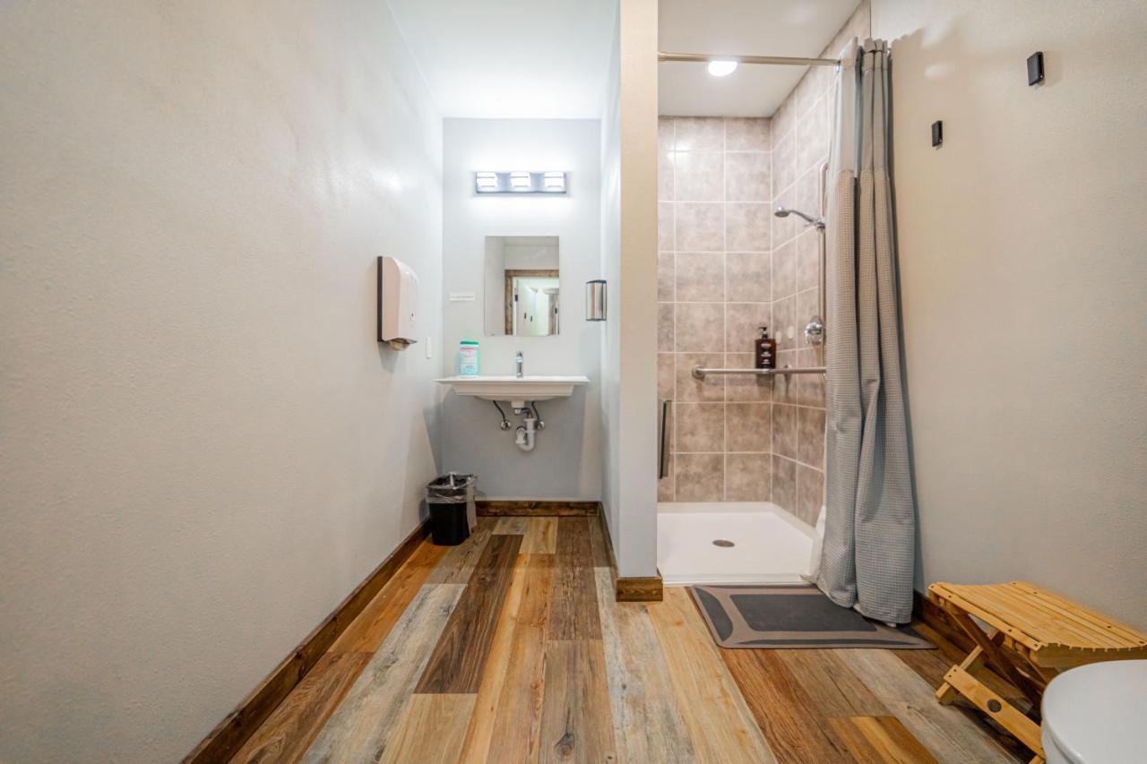 Pintler'S Portal Hostel アナコンダ エクステリア 写真