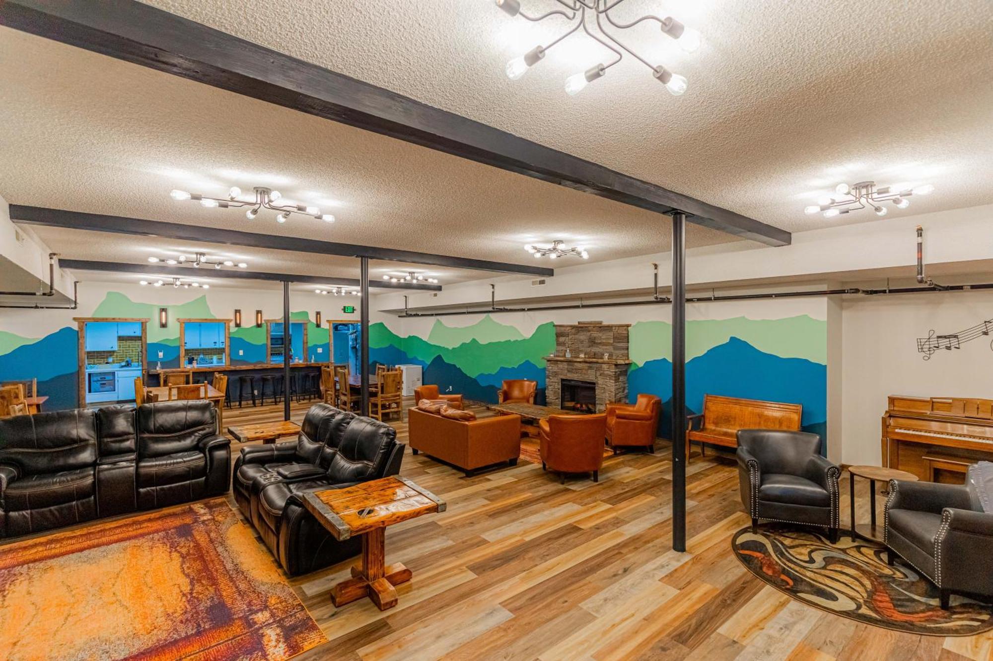 Pintler'S Portal Hostel アナコンダ エクステリア 写真